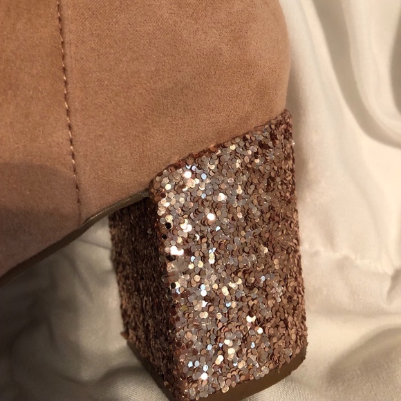NUDE SPARKLY BOOTIES - Picture 2 of 2